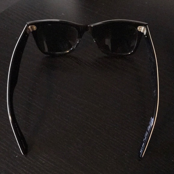 Wayfarer Raybans - Picture 6 of 7